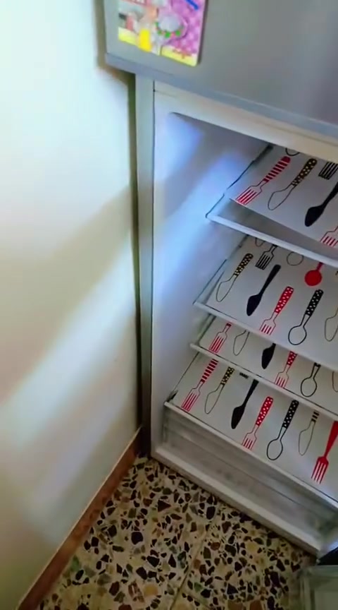 ثلاجه نوعيهVestel
10 قدم مابيها اي شي ولا داخله تصليح فقط بيها شخط بالباب بسبب النقل بس اي ضرر مابيها ونضيفه  نهايته 250 وموجود توصيل


**إذا كنت صاحب هذا الإعلان وتريد حذفه لأي سبب، رجاءا أرسل رسالة إلى الدعم الفني**
