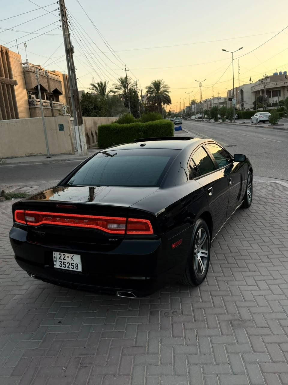 السلام عليكم 
جارجر 2014
محرك 3600
كفاله بدون ظربه بدون ايرباك بدون اي شي عده شبر صبغ و تعديل بارد مكانين 
مواصفات 
سلايت
كير طياره 8 نمر 
شاشة جبيره 
عينه 260
كير مكينه بشرط 
شباب السياره مصروف عليه 15ورقه جاهزة من كل النواحي 
تخم تايرات اربع دبلات جدد حداديه امامي خلفي  
تبريد منضومه كامله كمبريسر جديد و فريز و راديترات 
بوليش و نانو سيرامبك كامل حته منظومة زنون مدى بعيد 
سياره مو مال خط استخدام شخصي صارف عليهة و مرتبهة الي 
مكاني بغداد
***********
