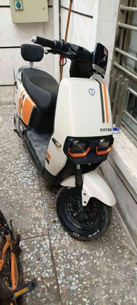 دراجة شحن • بطاريات قوية • شحن يدوم