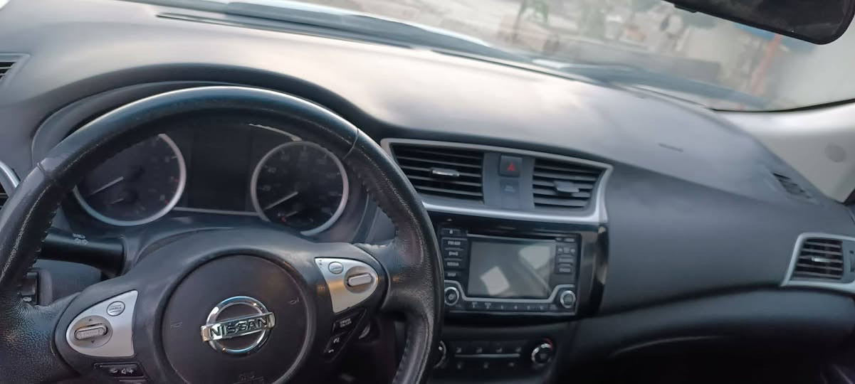 سێنترال ٢٠١٧ sv خاوەنی ***********
سیارەی ماڵەوەیە خاوێنە توندوتۆڵە
نیو چاملغ و دەرگای سیاق بۆیاغە
گێڕو مەکینە بەشەرت 
کوشن هیتەر ، ABS
تەنها ئەوەندەی لە ڕەسمەکەدا دیارە ساردەکوتی هەیە، هیچ قەپ و قۆپی تری نیە. رانية, السليمانية
