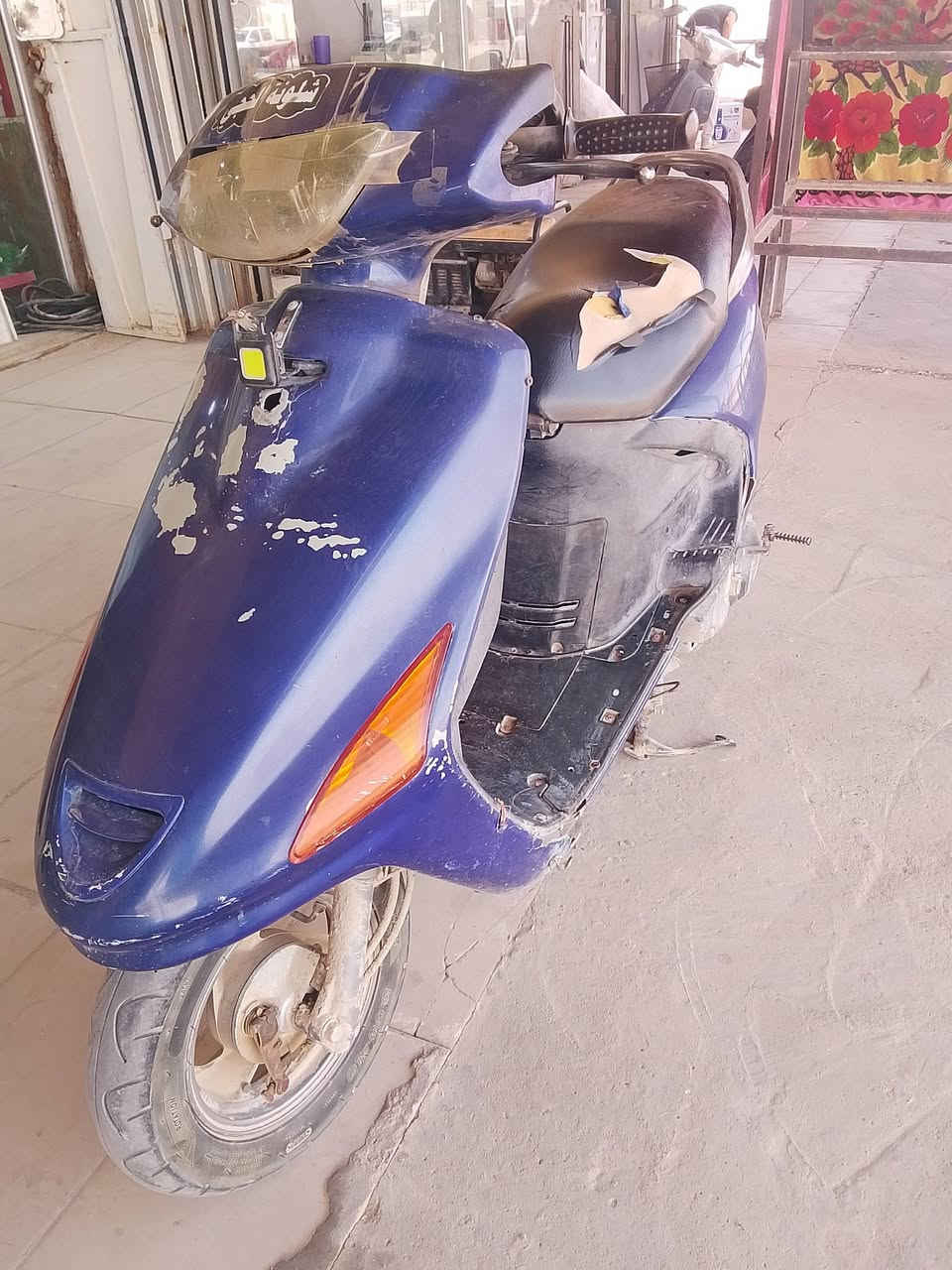 فراشة البيع دراجة بيه خيط تبخير سعر 250بيه مجال القرنه نعيم ***********
