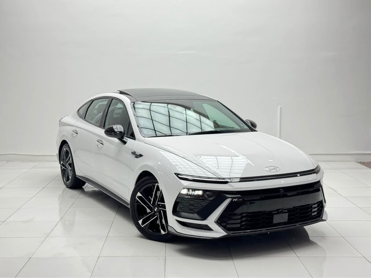 السلام عليكم

للبيع :  هيونداي  /  2024  /  سوناتا

المواصفات: 🔥 N LINE 🔥

الضرر : شبر صبغ بالجاملخ

السيارة بدون رقم تترقم شمالي

السعر : 23,500$

للاستفسار : ***********

عنوان السياره : أربيل شارع 100 معرض فجر الخليج أربيل, العراق
