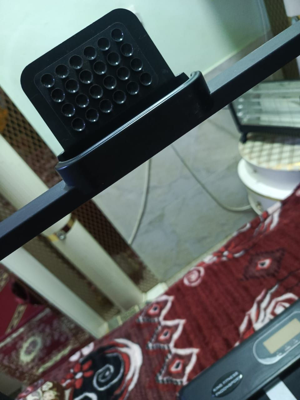 جهاز جري رياضي يتحمل وزن ١٥٠ كيلو  استخدام قليل جدا تحكم سرعات  سهل التنقل السعر ١٥٠ العنوان رمادي الجزيرة للإستفسار الاتصال على هاذه الرقم ***********
