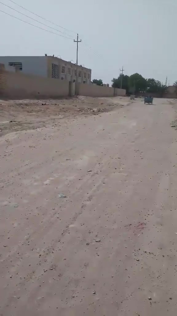 السلام عليكم كوت   لواء حنين قريب حي الجوادين مساحه 400 متر يتكون من غرفتين وصاله ومطبخ واستقبال حوش كبير وحديقه نزلت حنين قريب على المدرسه الجديده سقف ساندويج بضمان عشر سنوات
لان مسوي  اختصاص معامله كامله بالبلديه مرقم مجار وماي كامله فلوس ندافعهن سعره 33 تفاصيل اكثر رقم راعيه خاص


**إذا كنت صاحب هذا الإعلان وتريد حذفه لأي سبب، رجاءا أرسل رسالة إلى الدعم الفني**