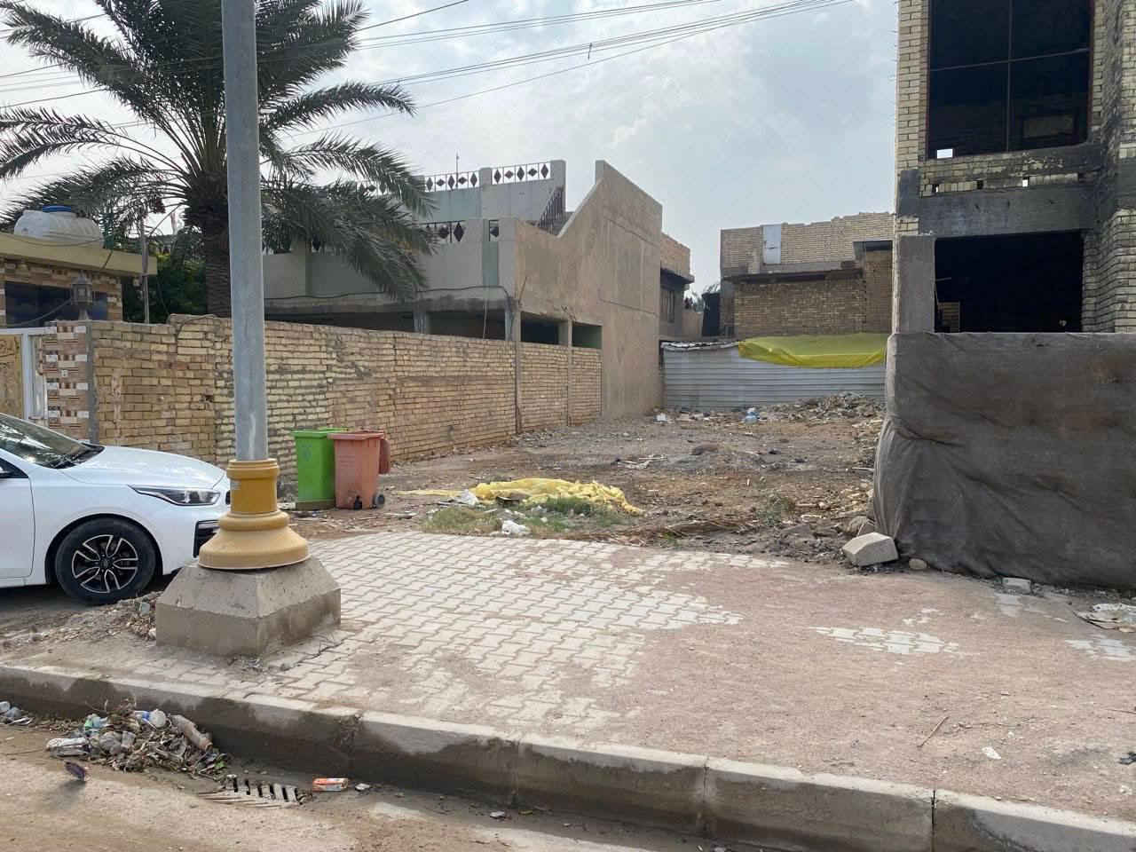 للبيع للبيع ...
قطعه ارض 200 م.  

موقع الصويرة حي العسكري  شارع الشهيد عمار 
قريبه من الشارع العام  شارع 20. موقع جدا ممتاز 

***********  اتصال / واتساب 
.
