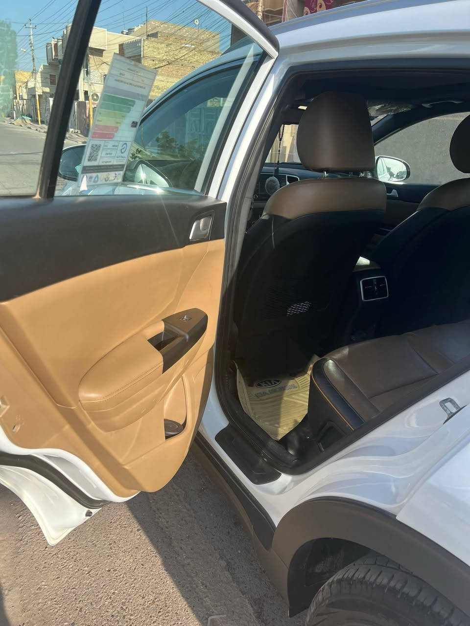 للبيع كيا اسبورتج موديل 2017السياره خليجي ماشيه 121355كيلو متر السياره فول مواصفات حساسات 360درجه+ بنورامه +بصمه تشغيل +صندوك كهرباء+ سايد بريك بصمه +AUTO HOLD +ثلاث انواع القيادة نورمال وايكو واسبورت +تحكمات استيرن +كشنات كهرباء السايق والراكب والخلفي يدوي شاشه ابلاديه +رقم الدولي +مري كهرباء +محرك المرغوف 2000دوش السياره زراكات لايت ابلادي واحد علا واحد كلش حلوه هنياله الياخذه التواصل معه الرقم التالي للاستفسار *********** السونار مرفق معه المنشور
