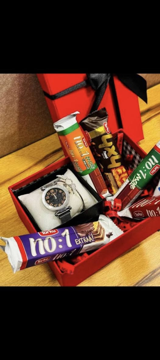 شباب بنات
اذا تريدون هدايا نسائية و رجالية متوفر عندي 
دخلولي خاص و ادزلكم الصور لان ما ناشرة كلشي بالصفحة
و إذا تحبون اسويلكم بوكس حسب الطلب اخلي بي شغلات من اختياركم
و موجود طباعة صور على لوحات و كوب و هودي 
ملاحظة : الي يريدون يحجزون ياريت ادزون طلب و تراسلون لان عندي خلل بالحساب اذا فقط رسالة ما تطلع يمي


**إذا كنت صاحب هذا الإعلان وتريد حذفه لأي سبب، رجاءا أرسل رسالة إلى الدعم الفني**