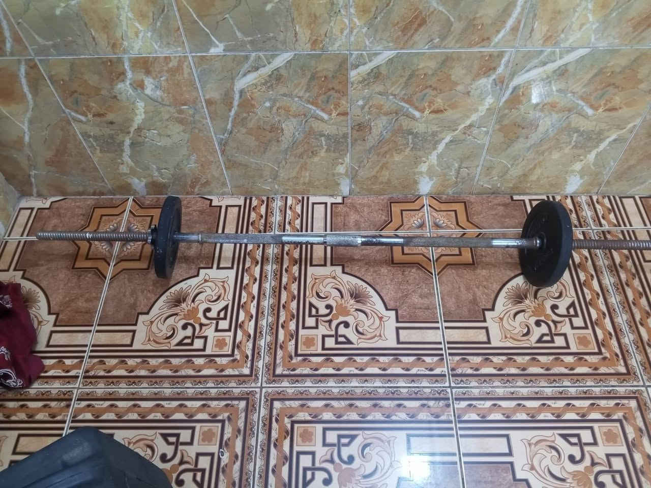 السلام عليكم السعر 100 بغداد ***********
