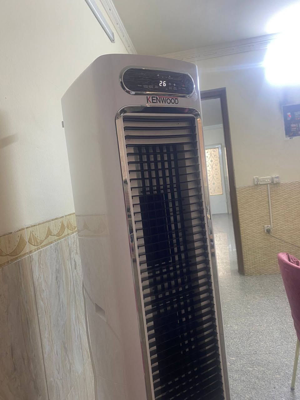 السلام عليكم
مبردة عمودية KENWOOD للبيع 💯

📌 الموديل: KN-46000T الحجم الكبير
📌 الحالة: نظيفة جداً واستعمال بسيط جدا
📌 تبريد قوي ومناسبة للغرف والصالات 
📌 بيها عجلات وسهلة النقل 
📌 سبب البيع: الشقة صغيرة

💧 تشتغل على المي
⚡ صرفها للكهرباء اقتصادي inverter
📍المكان: بغداد

السعر: 275قابل للنقاش 

للاستفسار مراسلة واتساب او الاتصال على الرقم 
***********

