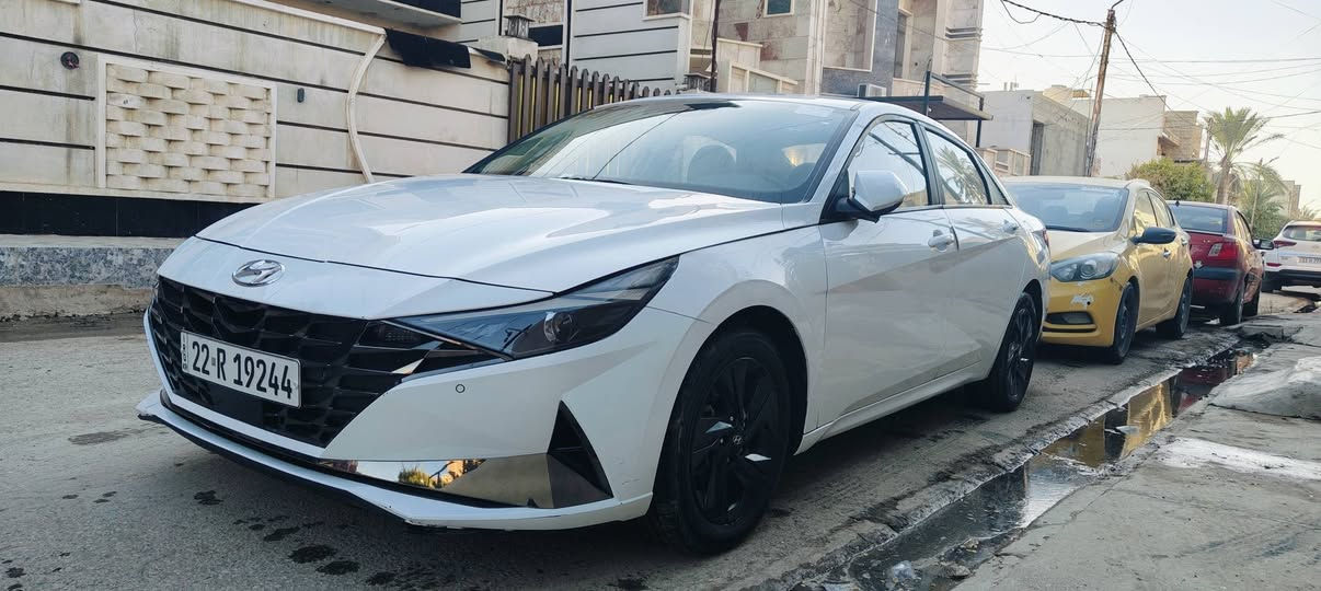 افانتي 23 فول مواصفات عدا الفتحه ويل 16 
1-هند بريك كهرباء 2-شاشه حجم كبير 3-شحن لاسلكي 
4-سياقه ذاتيه 5-تتبع 6-مثبت سرعه 7-كشنات جلد8-كشنات تدفئه او تبريد 9-كشنات كهرباء او مساج 
10-رادارات 360 11-ترحيب ذكي ابواب لمس
12-امرايات شفط او اشاير بالمري 
هواي مواصفات ماذكر بعد المهم هذا الموجود 
حادثها جاملغ خلفي سونار ممسويلها 
مكاني بعقوبه هذا رقمي ***********
