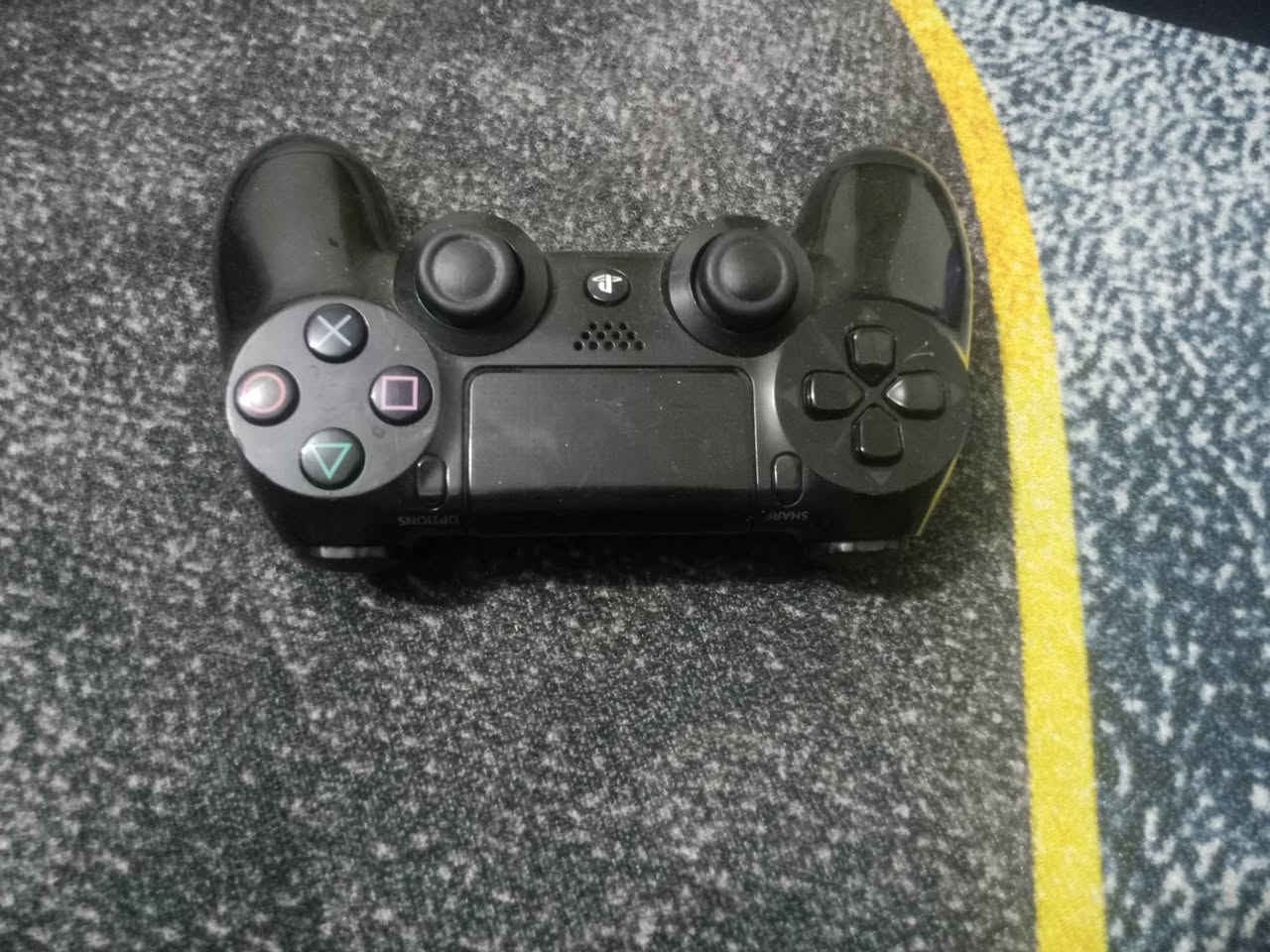 السلام عليكم عندي جهاز بل فور برو نضافة فول 
ذاكرة 1000T
وياة جويستك عدد 2 
واحد اصلي والثاني تجاري اصلي بي خلل يمكن بطارية 
كيبلات كاملة 
نضام الجهاز 13.2 تكدر تهكرة ترجيع نضام يكلفك ويا التهكير والاعاب 30 الف
اقراص عدد 2 
مورتل كومبات 11  
وكدفور راكنوروك عربية
للبيع سعرة ب270 الف وبي مجال بسيط للشراي
مكاني فلوجة


**إذا كنت صاحب هذا الإعلان وتريد حذفه لأي سبب، رجاءا أرسل رسالة إلى الدعم الفني**