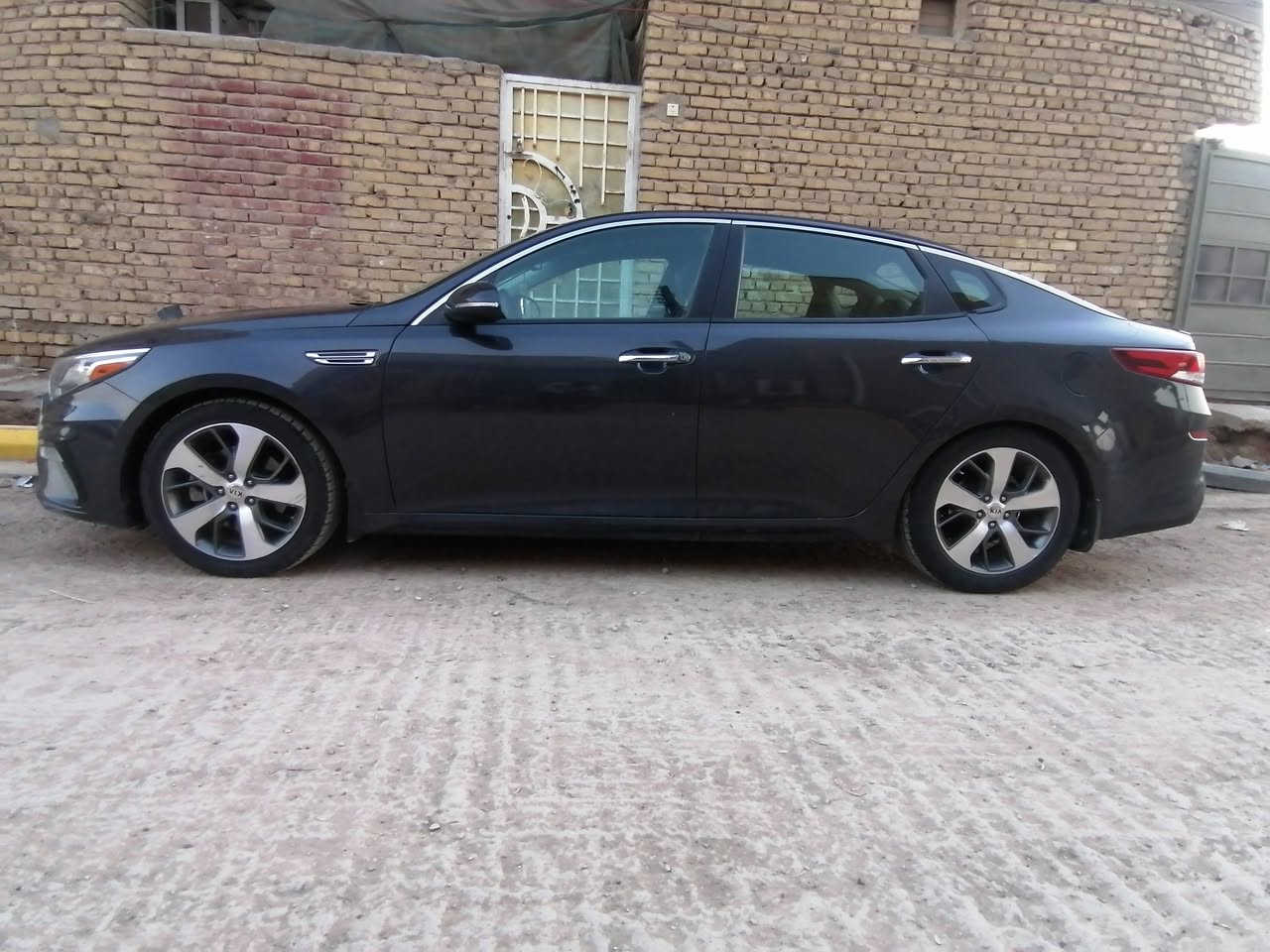 السلام عليكم اوبتيما 2019 S امريكي حادثها موضح بصورة ماشية 73 مكينه مكفولة مامفتوحه سيارة جاهزة هزة جديدة
سعر خاص
***********
