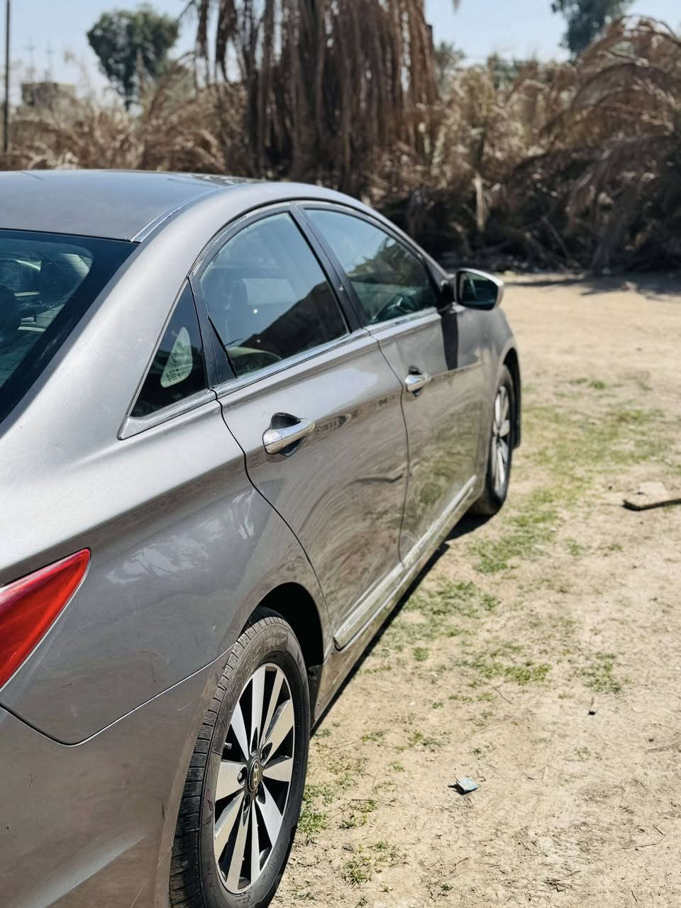 السلام عليكم سونات لبيع موديل 2013 السيارة بأسمي تحويل ثاني يوم بيها ٣قطع 
تبرير حداديه تايرجديد 
السعر ١٠٠ وبيها مجال مكاني الناصريه 
***********
