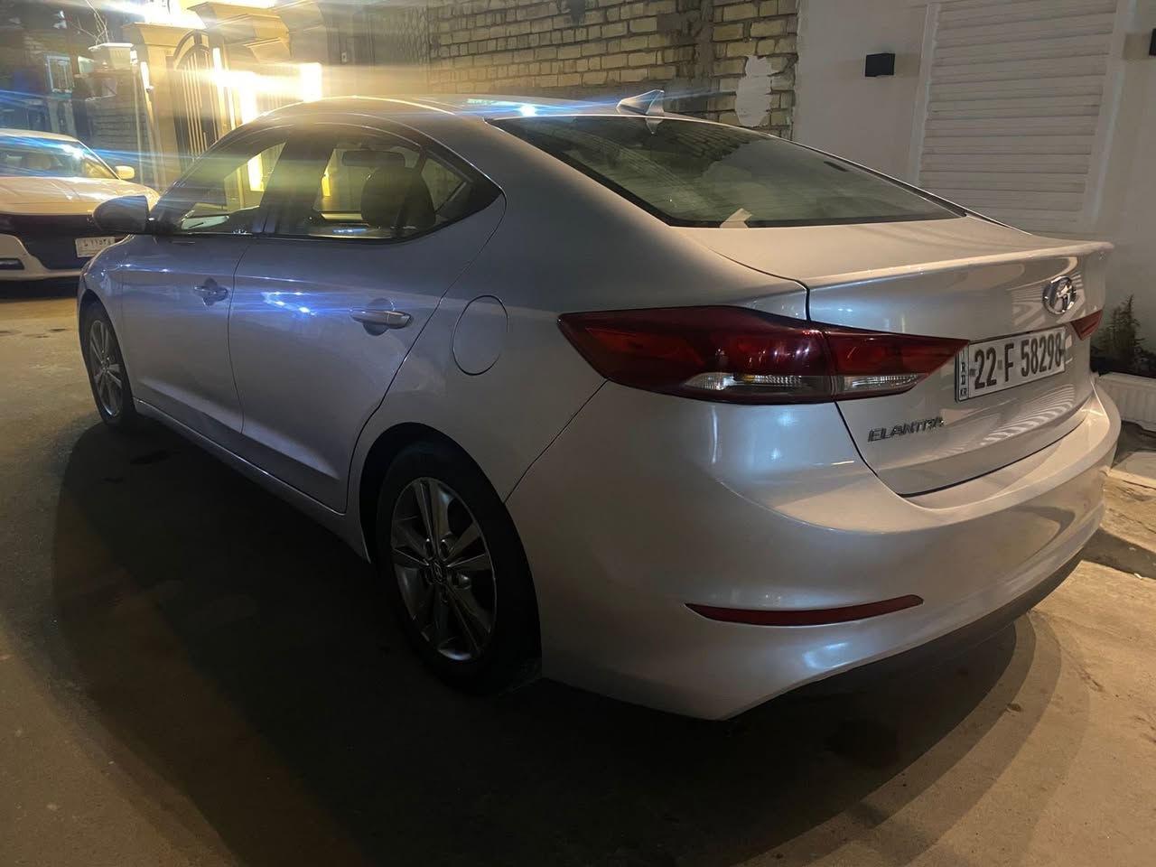 محرك2000 دوش كير اي تي المرغوب فول مواصفات عدا الفتحه بيها حادثهاقطعه وحده نص البنيد ومصبوغ  بدون دواخل ويدون شاصي ايرباك ستيرن ماشيه 87 الف رقم اربيل تحويل وكاله مكاني بغداد
السعر 123 وبي مجال بسيط 
*********** متواجد واتساب واتصال
