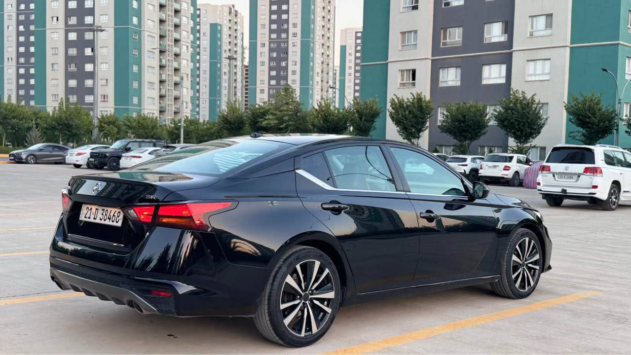 Nissan Altima SR
*********** لە سلێمانیم ڕەقەم شانسی 1N4BL4CV5KC125145
مۆدێلی 2019 مواسەفاتی SR  بە کلین داخل بووە لێرە دوو دەرگای تەنها پەمپ کراوە - سێ ڕادار - کامێرا - خەتی جادە- کروز کۆنتڕۆڵ - شەفتی سەر سوکان-شەغال - لایتی بیلاد زینۆن - دەسکی دەرگا بەسمە - تەحەکوماتی سەر سوکان - ویلی 18 ئینج - گێڕ و مەکینەو کارەبای بەشەرت نرخی 135 گەلاو مەجالێکی کەم السليمانية, العراق
