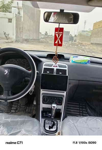 بيجو 307 موديل 2006 كير مكينه تبريد خير من الله السياره حلوه مابيها اي نقص رقم بغداد الدولي بأسمي مداور ثاني يوم هزه جديده السعر 60 مكاني حله ***********
