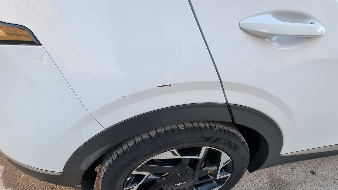 السلام عليكم للبيع كيا سبورتج موديل 2024
خليجية مكفولة من كلشي عدا ضربه بالجاملخ مصلح بي بي اف وتكحيل والجاملغ الثاني بي شخط خفيف وشوية فطر بالجامة الامامية موضحات بالصور

السيارة وضع  الشركة استخدام شخصي 

ماشية ٣٣ الف كيلو

السيارة رقم اربيل بسمي شرط التحويل

فول مواصفات 

السيارة بانوراما 

كشنات مخمل والاماميات كهرباء

صندوق كهرباء

كشنات تدفئة ستيرن تدفئة

بصمة ابواب وتشغيل 

كامرة دوارة

اريل افديشن

تحكم مقود جهتين

لد امامي خلفي 

مود درايف وايكو

قطعتين تبريد

شاحن واير ليس

حساس خلفي امامي

ويل كب 19

5 ويل كب

اشاير بل مري ومري شفط

سايد بريك بصمة 

السعر 220 وبيها مجال

العنوان بغداد السيدية

***********
