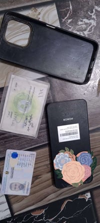 تم العثور علا مستمسكات وتلفون يم معرض ابو خلود//07519086283// افتح رمز...