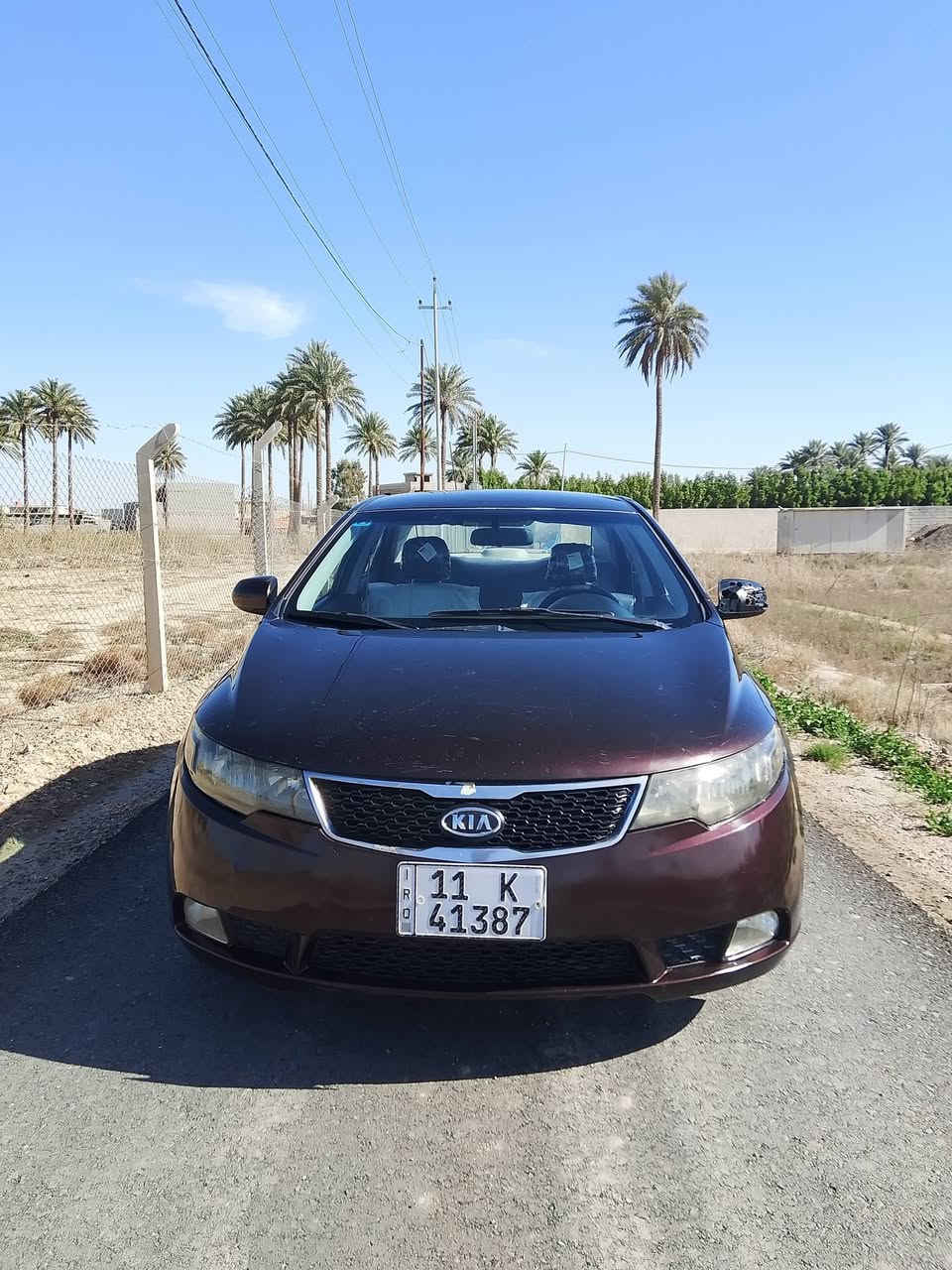 البيع
سيراتو خليجي موديل 12
 مكينه 1600 دوش السيارة نضيفه جدا
بيهه فقط باب خلفي صبغ 
اسياره بسمي تحويل مباشر 
مواصفات معروفه فول عده الفتحه
مكاني بغداد الدوره الرشيد 
اسعر 95 وبيها مجال بسيط 
***********
