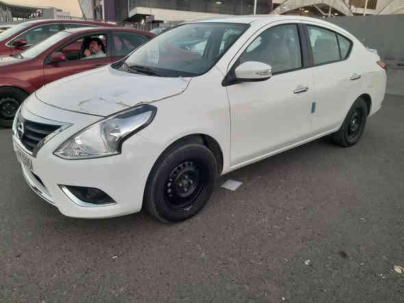 يا الله 
نيسان سني 2025 ماشية 7000 
بعدهة زيرو مكفولة كفالة عامة من كلشي 
دكت دنبوس ما بيهة تريد تحويل تريد وكالة 
فول موصفات 
قطعتين تبريد شاشة كامرة حساسات امامي 
خلفي يدات نيكل اشاير مري تحكمات استيرن جهتين مكاني بغداد 
السعر (129) وبيها مجال للشراي التصال 
(***********)
