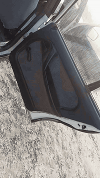 السلام عليكم اوميكه للبيع موديل 93 مكفوله من ظربه كلهامكفوله رقم انكلزي سنويه لل 28  كابون بنزين موجود السعر /40/وبيها مجال للطيبين ***********
