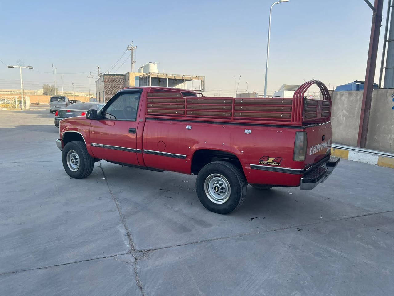 السلام عليكم اخوان
شوفرليت بيكم تك قماره فحل 8 برغي مديل 1993
مكفول من الكص ولضربه ولعيب شرعي
محرك 350 كير 1000 واكسن شرط كارتون
حداده أمامي وخلفي نافضها 100 بل100 ترايك بغداد
كهربايات من دعميه لدعميه جاهزه دواخل مدوشمه عامه جديده مسجل وسمعات جدد تخم تاير برجستن جديد عرشت بدي تفصال سياره متعوب عليها رقم بصره مشروع وطني سنويه جديده 2027 السعر 57 العنوان البصره الهاتف *********** الشراي يتصل وبلخدمه
