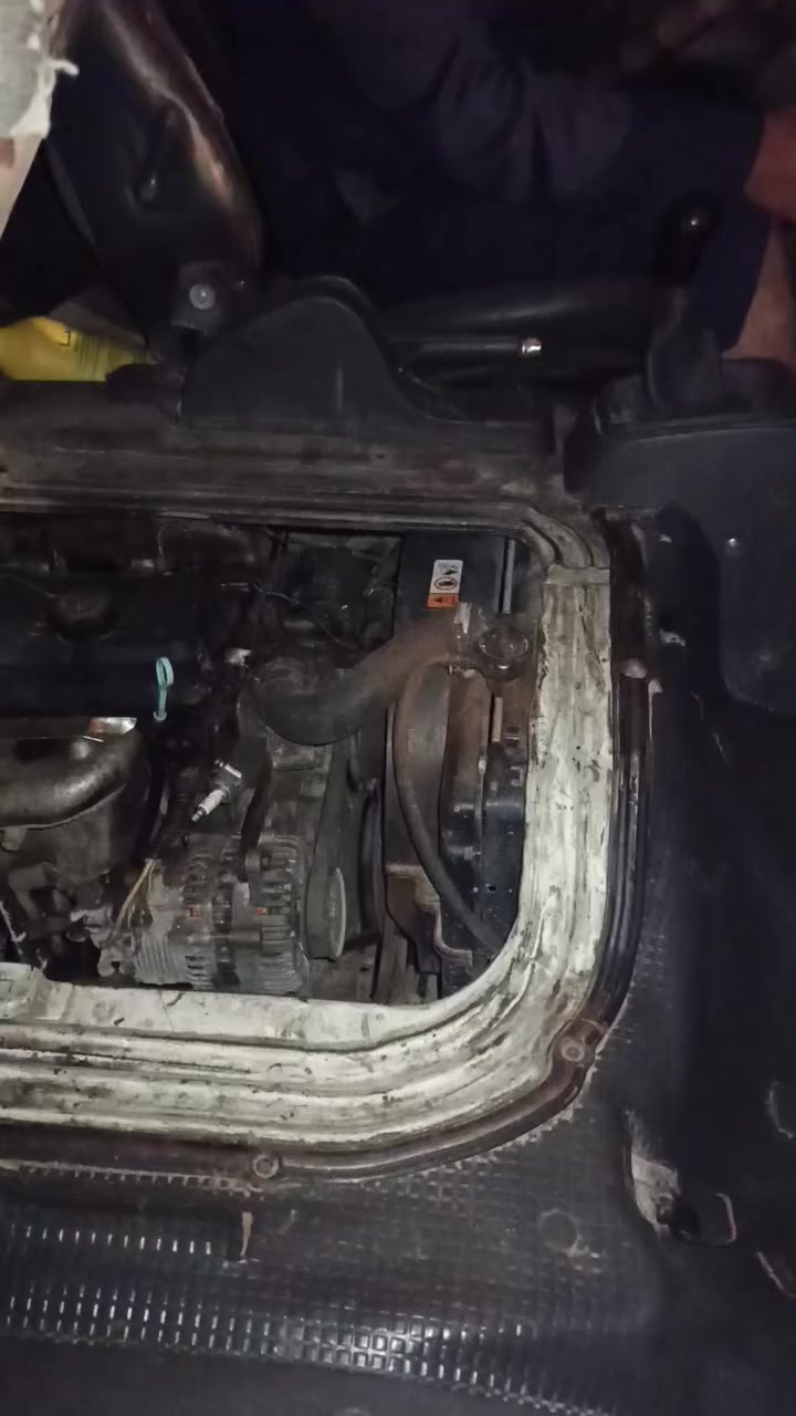 كيا مسكر موديل ٢٠٠٧مكينة ٢٧٠٠رقم بغداد تحويل ثاني يوم السياره مكفولة المكان بغداد السعر ٨٠وبيه مجال بدون محجر *********** ا
