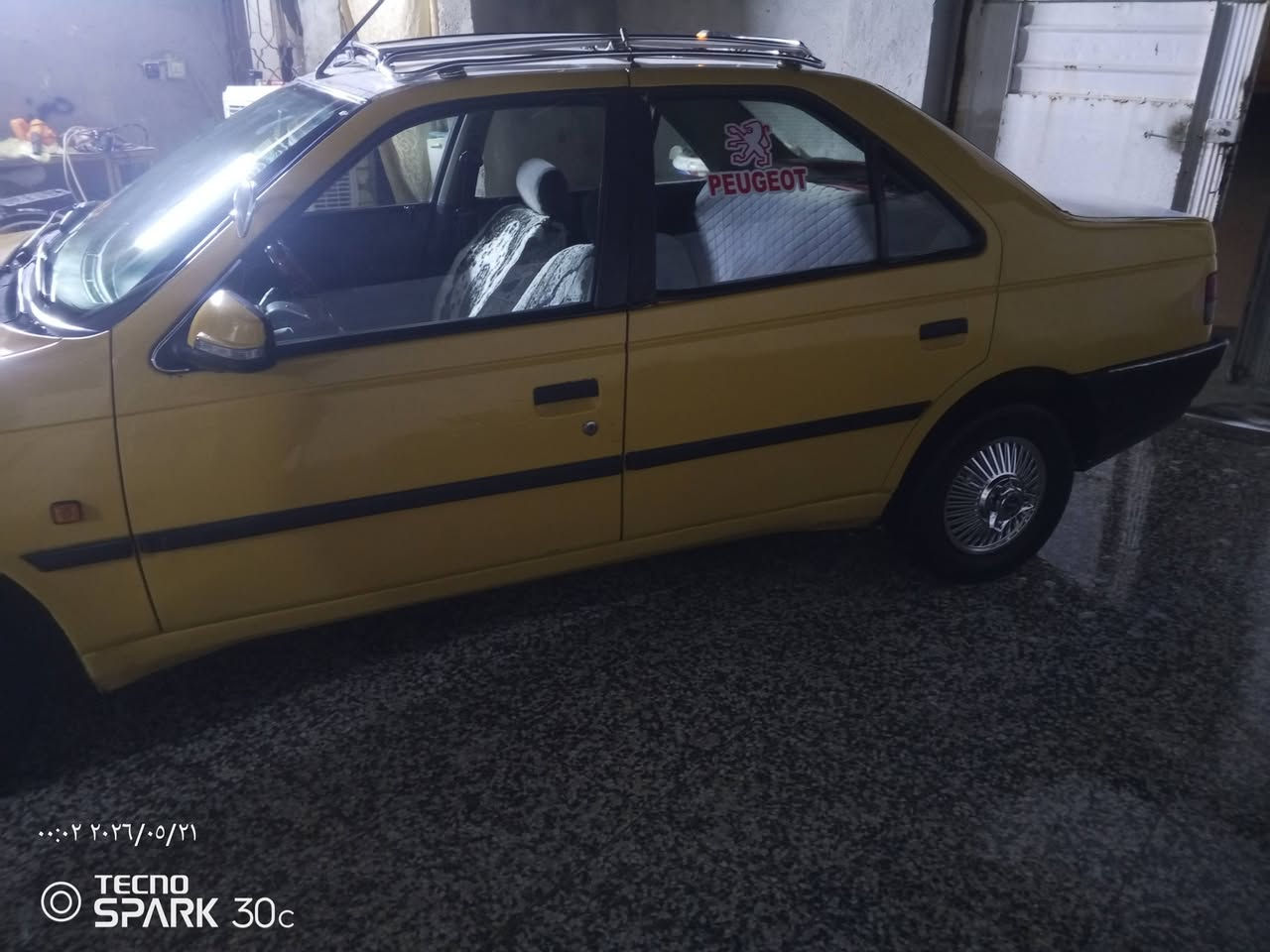 السلام عليكم شباب بيجو روى موديل 2009 سياره جاهزه كير مكينه خير من الله مصفره هيئه وغرامات السياره معمره الذيوله مكان السياره بغداد بوب الشام سعر السياره 28 ورقه وبيها مجال قليل رقم الهاتف ***********
