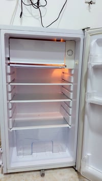 ثلاجه مال غرفه جديده للبيع سعر 100 07510562660 07769547929