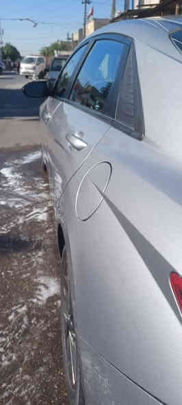 السلام عليكم
إلنترا موديل 2023
السياره جديده لوك 
فول مواصفات تحكم ستيشن نقطه عمياء 
تحديد مسار رادارات 360 درجه 
توقف ذاتي  وهواي بيه بعد مواصفات 
عدى الفتحه والجلد 
رقم بغداد الجديد 
محرك كير مكفولة كفاله عامه من ضربه عدى صبغ طرف الباب الخلف السائق وراشين الصفحه كلير   من امريكا 
وصور أمريكا مرفقات بالمنشور 
ماشيه 28.000 ml
السعر 165
رقم الهاتف 
***********
