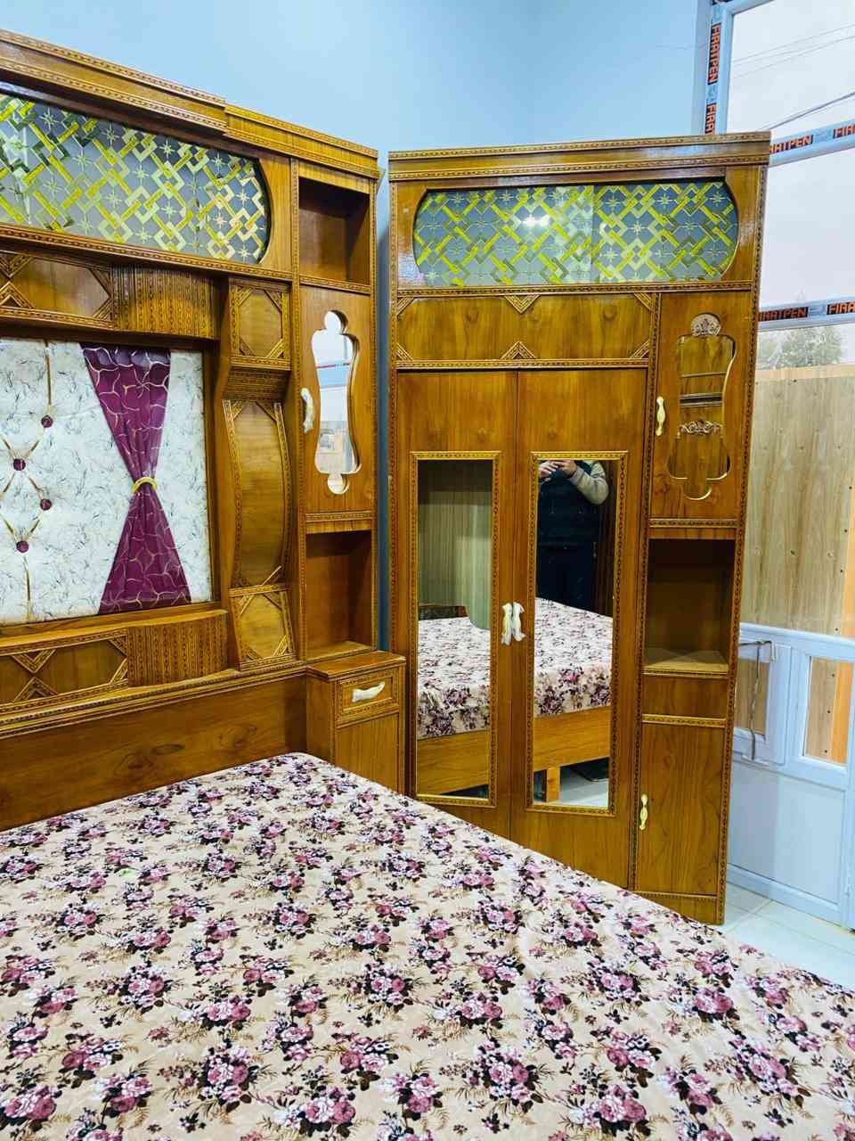 توجد غرفة نوم هودج جديده طك ستخدام جدا قليل متكونة من 6قطع نضافة فول هيا ودوشكها السعر مليون وربع العنوان الرمانة الاستفسار علرقم ***********
