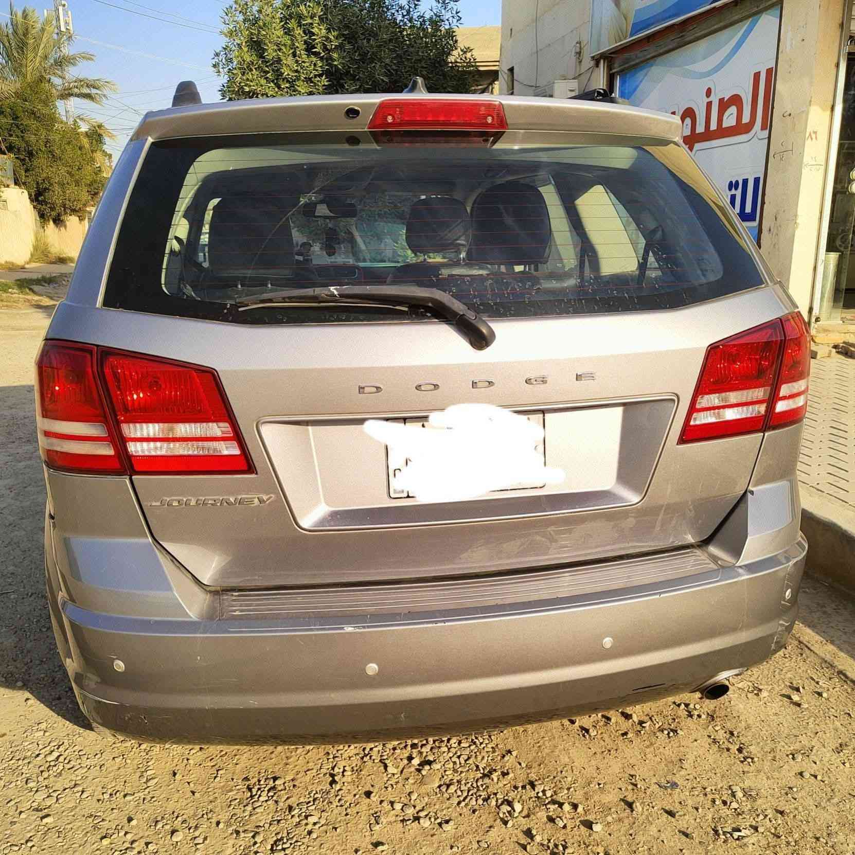 السلام عليكم من رخصه الادمن مكلف بالنشر
دوج جورني 2018 ..لون سلفر ..وارد امريكي ..بدون ضرر ..سبعه راكب ..گير ومحرك مكفول ..مكينه اربعه سلندر 2400..تخم تاير جديد .. السياره بسمي تحويل مباشر ..سنويه جديده ..مكان السياره في ديالى ..وهذا رقم صاحب السياره .. ***********.. والسعر 145..
