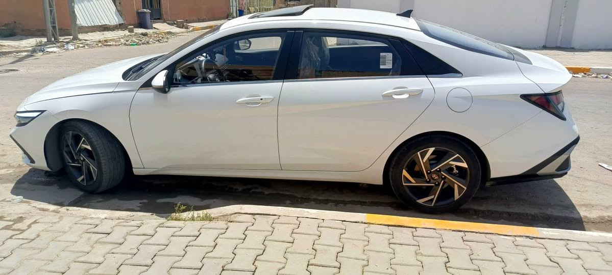 هيونداي النترا 2024 كامل مواصفات ✅

الموديل :2024. (خليجي ) . كوري تجميع الصين
المحرك : 1500 دبل نوزل كير 8 سرعات
العداد : 29 الف كيلومتر 

بيه بارد باب السايق
 
السعر 140 

❗️ابرز المواصفات للسيارة
🔅بصمة تشغيل بصمة ابواب
🔅شاشة اصلية أبل كار بلي
🔅عداد سرعة ديجتل 
🔅مقاعد جلد  اسود
🔅6 ايرباك (الدشبول الدركة التكم المقاعد)
🔅لايت led 
🔅لايت زنون عالي ناصي
🔅فتحة سقف
🔅الدركة شكل الرياضي حرف D
🔅ويل رياضي حجم 17
🔅تبريد قطعتين
🔅مري كهرباء+ اشاير بالمري
🔅كروس سرعة وفول تحكم ستيرن
🔅حساسات خلفية +كاميرا 
🔅سايد بريك كهربائي
🔅درايف مود+اوتوهولد 

مكاني.بغداد حسينيه

رقم الهاتف***********
