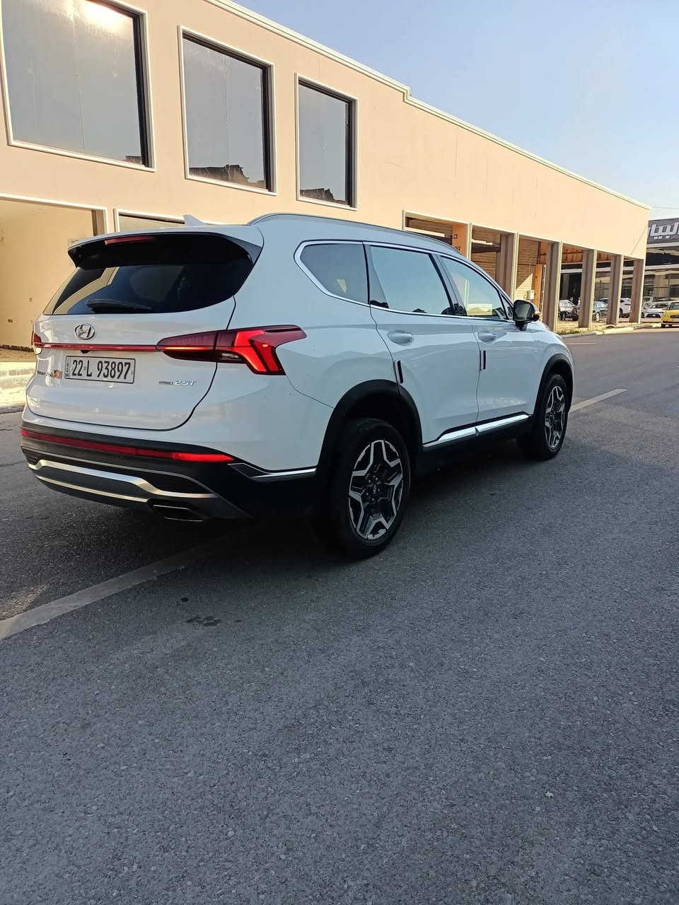 هونداي سنتافي 2023 اعله ڤئه
كالكرافي 
فول اوبشن تمشي على الكنتروول 
بانوراما سقف 
تحديد مسار الشارع 
رادار امامي جانبي خلفي 
اربع كاميرات 360 درجه 
رادارات محيطيه 360 درجه
كاميرا خلفيه دواره 
كاميرات شاشه دشبول محيطيه 
ويلكم كروم حجم 21 
كروس لتثبيت سرعه الشارع 
تحديد مسار الشارع 
قطعه عن تبريد وتكييف الهواء مركزي 
نقاط عمياء الشارع 
الشاشه اعطال السياره 
شاشه جي بي اس ملاحه 
نظام انزلاق نظام الانحدار نظام ترابي نظام ثلجي 
صندوق كهربائي خلفي 
كشن كهرباء حار بارد كشن جلد كشن خزن 
لايت ال اي دي 
كشافات امامي ضباب 
فورويل درايف خلفي امامي 
بصمه ابواب بصمه تشغيل عن بعد 
نظام اوتو هولد اوتو بارك 
توقف ذاتي طوارئ 
تحكمات ستير ن
جير اوتوماتيك عادي ماوس 
تبريد وتكييف الهواء لمس 
ضوئي داخلي متغير الالوان 
محرك 2500 توربو 
وبعد بيها مواصفات
المحرك بحاله ممتازه للاستفسار اتصال هاتفي مباشر ☎️
***********
***********
