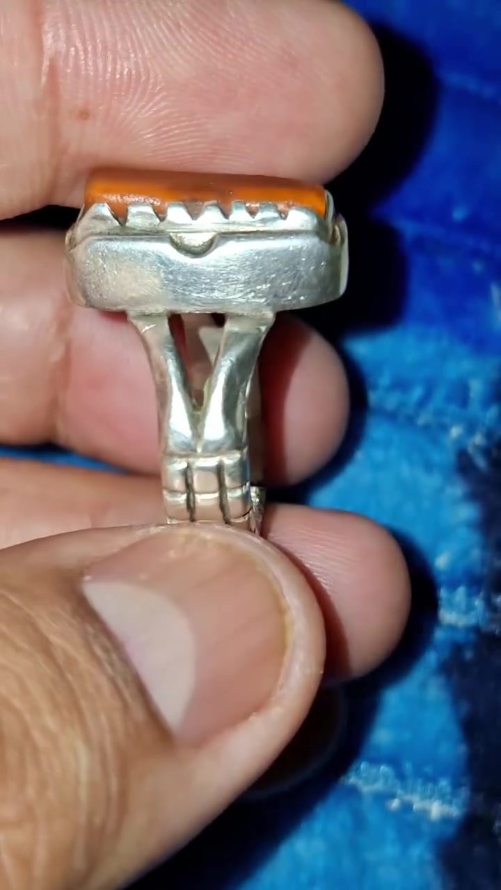 للبيع يماني قديم


**إذا كنت صاحب هذا الإعلان وتريد حذفه لأي سبب، رجاءا أرسل رسالة إلى الدعم الفني**