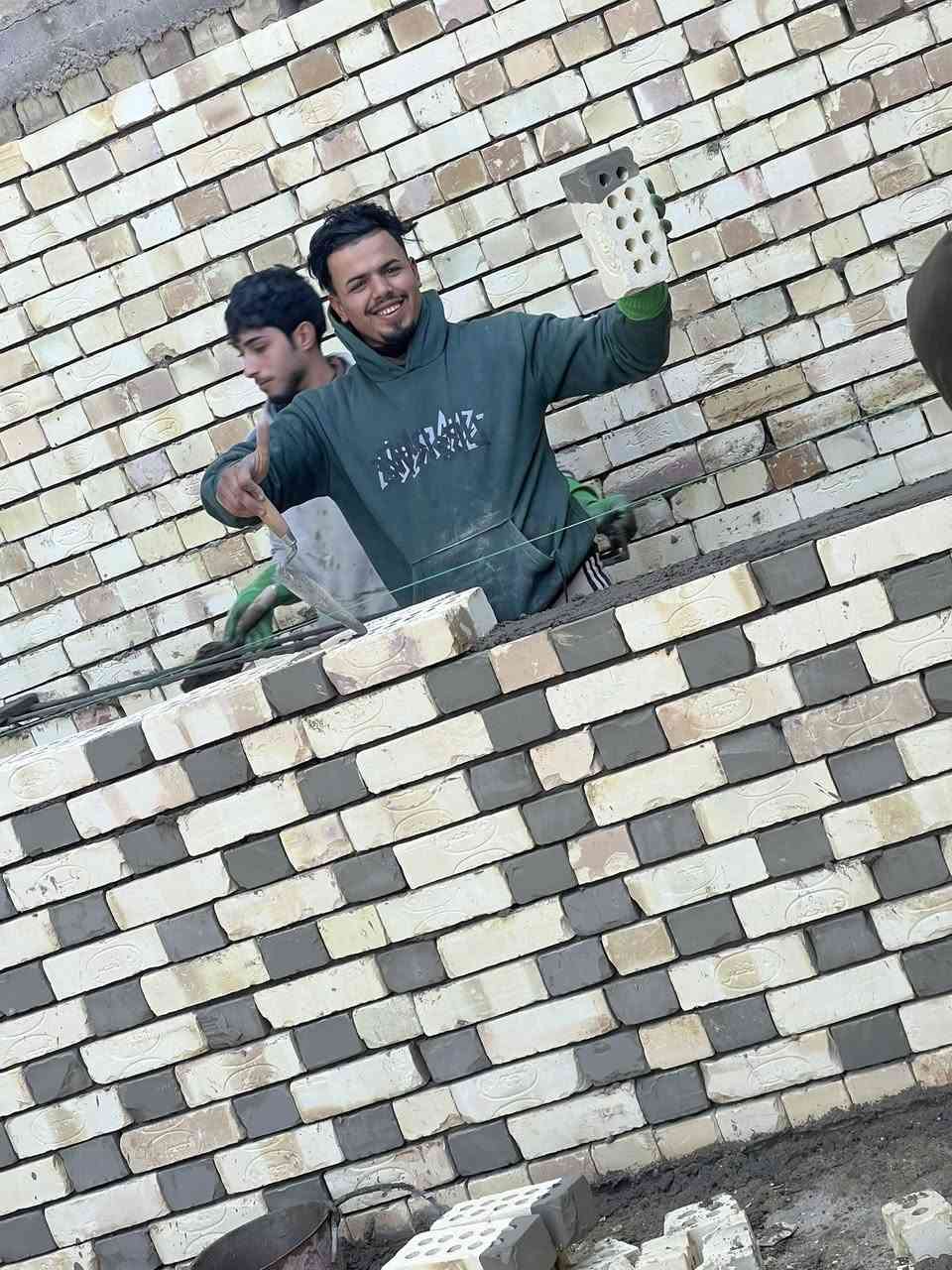 سلام عليكم خلفه بناء درجه اولا تسليم مهندس  هذا جزء من عملنه  مكاني بغداد رقم الهاتف ***********  ***********    
 
    موجود واتساب علا هذني الارقام
