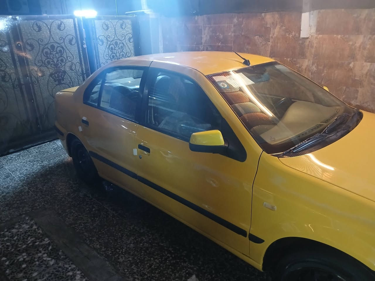 السلام عليكم سمند 11لبيع سياره خير من الله مكينه وكير جدد صدر امامي خلفي جدد تاخمً تأير جدد السياره بيه بنيد مبدل ولا باقي مكفول تبريد ثلج دوشمه جديد السعر 35بيه مجال مكان بغداد الزعفراني ***********
