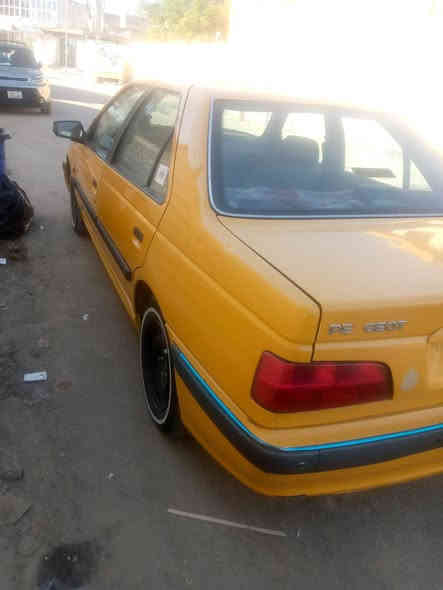 السلام عليكم بيجو بأرص ٢٠١٥فقط بنيد مبدل وربع من جاملغ لامامي عكس لسايق بيه ربع صبغ سيارة كاملة تبريد كير محرك سنوية ل ٢٦مصفرة هيئة وغرامات سعر لسيارة ٥٠وبيهة مجال. بااسمنة تحويل ثاني يوم مكان لسيارة بغداد الشعب.  ***********
