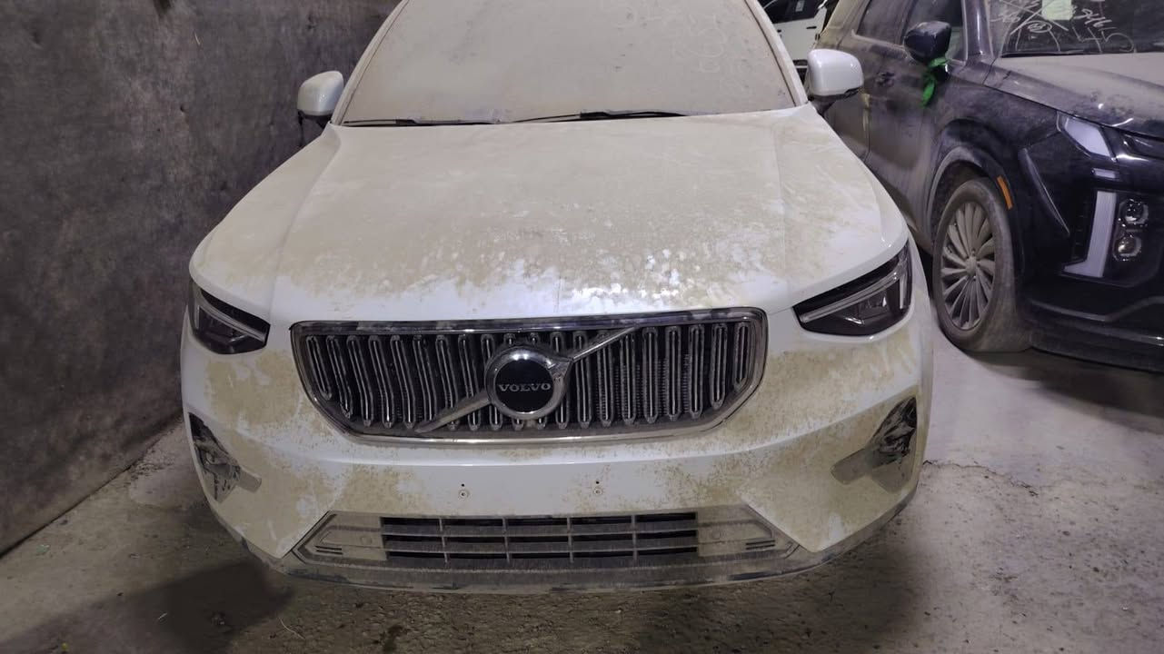 السلام عليكم ورحمة الله وبركاته 
العداد الف ميل فقط 
 شكرا مقدما.. للمسؤلين عن المجموعه🌺
 وكذلك الاعضاء الكرام 🌺
فالفو xc40   سويدي ✔️
2024زيرو 
عائلي SUV
السعر 205 ورقه
مواصفات لاتعد ولاتحصى ..
وصلت للحله. السعر شامل الكمرك 
بدون رقم 
الجاد والشراي يتصل ***********
او واتس اب ***********
السعر 205
مع تحيات شركة نجوم الامارات   بابل البكرلي.
 مقابل جامع عمار بن ياسر
واذا  كنت غير مهتم اكتب كلمة طيبة       
و الكلمة الطيبة صدقة         
و اطيب الكلام ذكر الله و الصلاة على خير الانبياء 🙏
