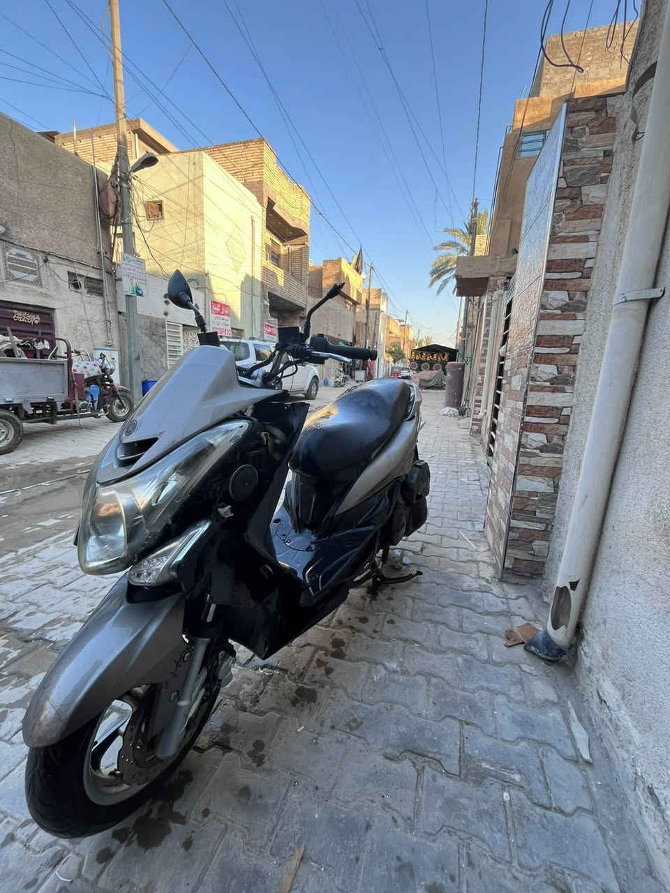 سلام عليكم للبيع ماجستير اس محرك ١٥٥ س س ستان كهربائي موديل ٢٠١٧ ناقصها بك لايت هذا ما موضح بصور شغاله نكره سلف سعرها ٧٥٠ الف وبيها مجال حك الجيه مكاني بغداد الحرية تلفون ***********
