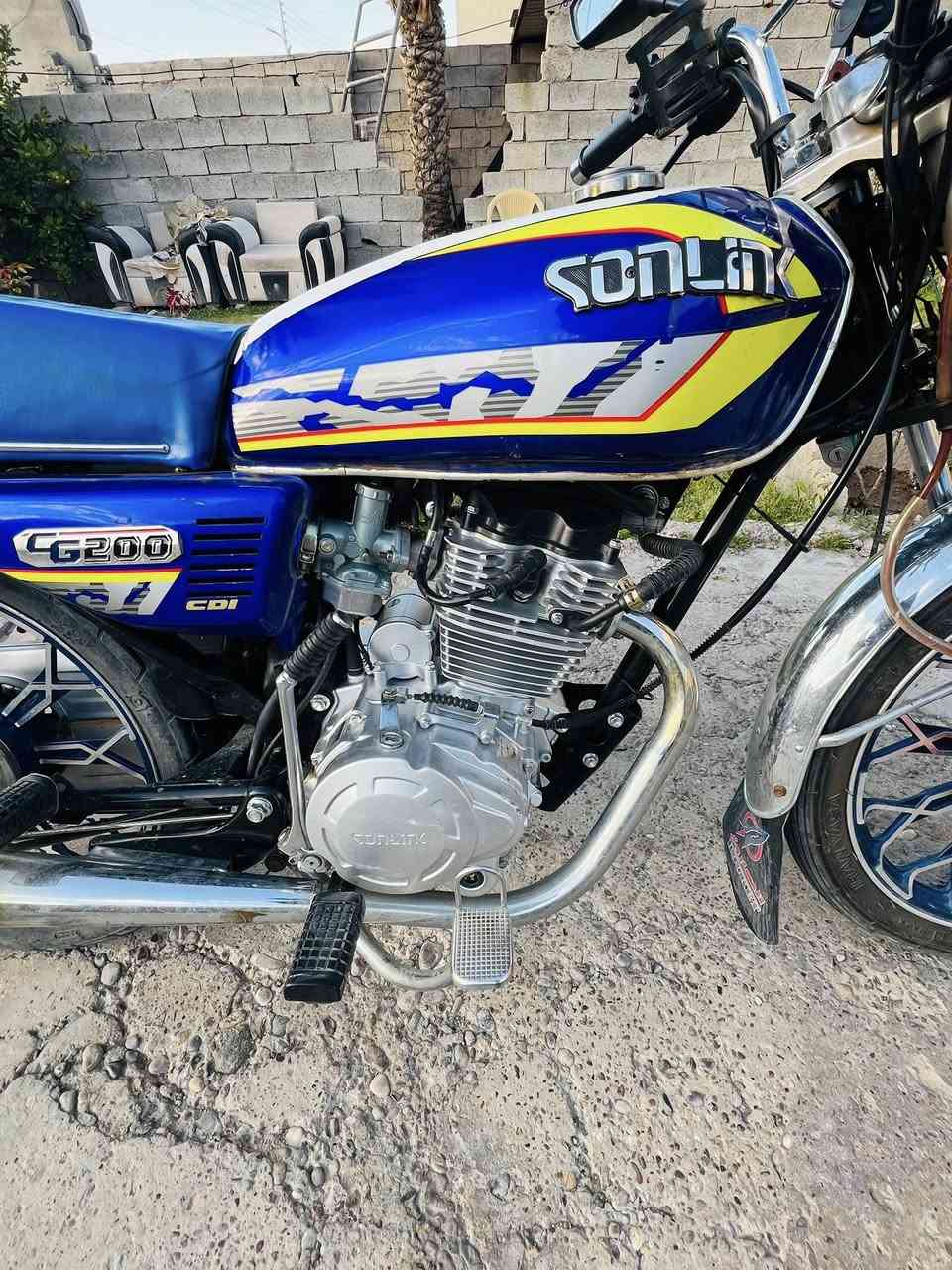 سلام عليكم للبيع سيفان24 محرك200 بعده جديد محرك ما مفتوح كلشي شغال بصمه شغاله سعر 725 بي مجال حك لجيه
مكاني عوينات
رقمي ***********
