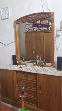 للبيع • غرفة نوم • اثاث منزلي • ديكورات غرف نوم • مفروشات