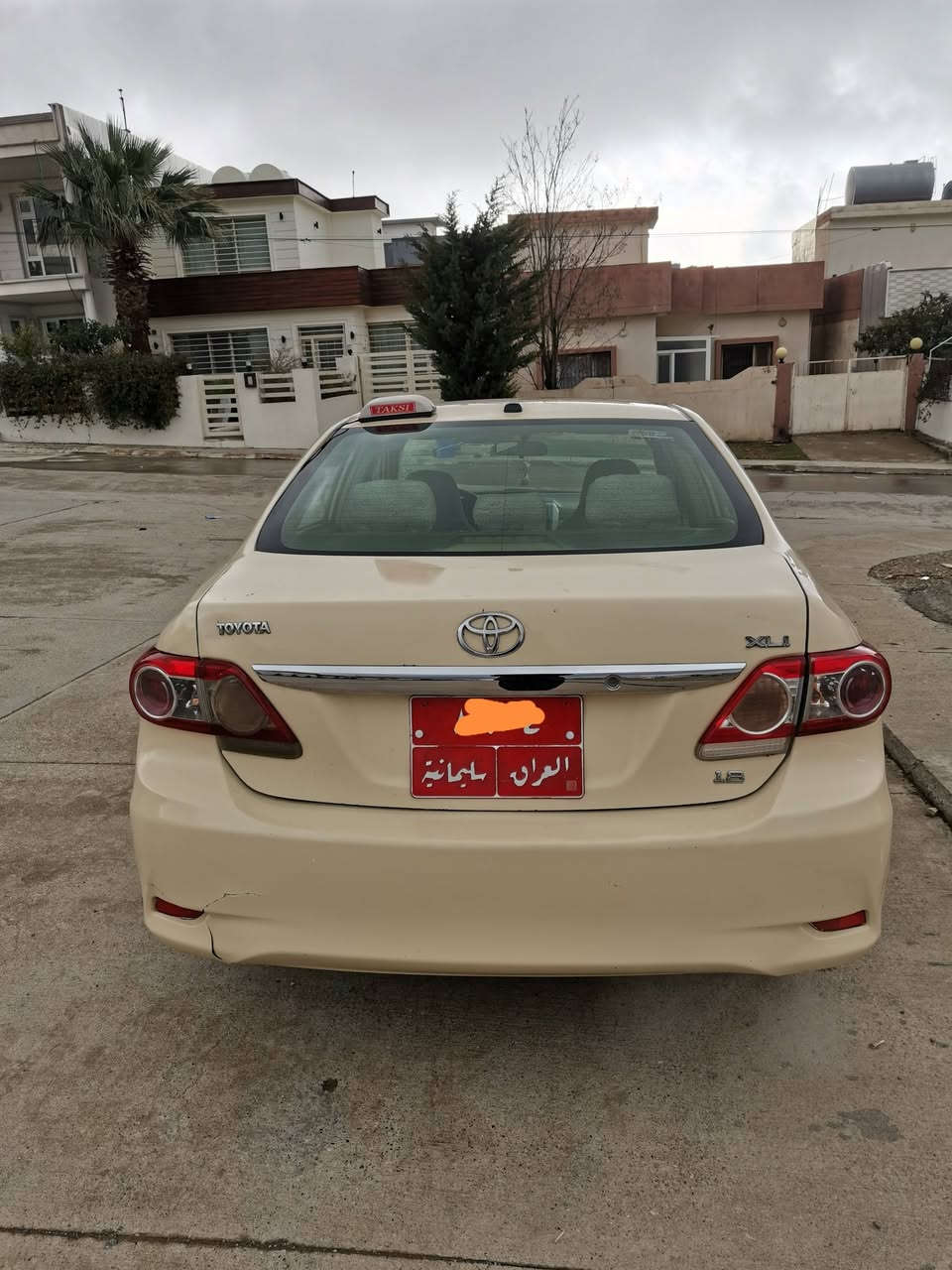 بەناوی خوای گەورەو میهرەبان کرۆلا مۆدیل2011بۆ فرۆشتن کامل ڕەش پیشو دوای کەپسە هەردو چەمەلەقی دوای بۆیاخە بێ ناوگرتن سەنەوی بەسەر چوە  سۆنەریم داناوە 915هەزار غرامەی تیدایە دوای معامەلە بۆت دەگیڕمەوە نرخی 112گەڵاو معامەلەیکی  زۆر کەم  گۆڕینەوەش دەکەم بەتەکسی  شوین سلیمانی مشتەریت تیل بکە***********
