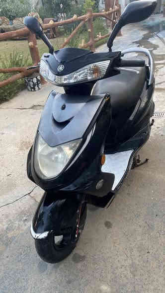 السلام عليكم دراجة سكنس نكره سلف وهندر بكل وكت السعر 450 بيه مجال المكان بغداد حي الانتصار ***********
