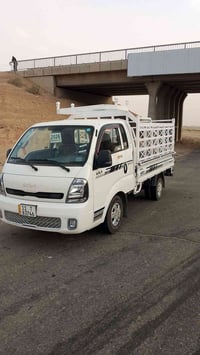 سياره طالعه اله الرمادي سنو عندك حاضرين ل توصيل اتصل و دلل 07826761578