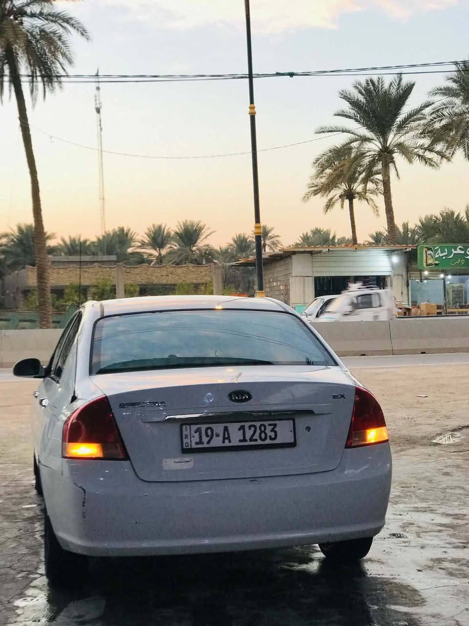 سلام عليكم للبيع سبكترا موديل 8 بيهه قطعتين بنيد وباب خلفي  بدون اي دواخل دوشمه كاعيه جلد تبريد مكاني كربلاء العطيشي للستفسار ***********
