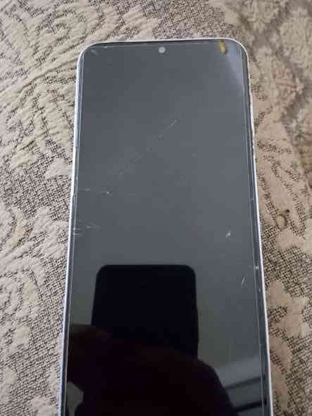 سلام عليكم سامسوك A14 للبيع المكان بغداد السعر 70 وبي مجال للطيبين حك جيتك الاتصال  ***********
