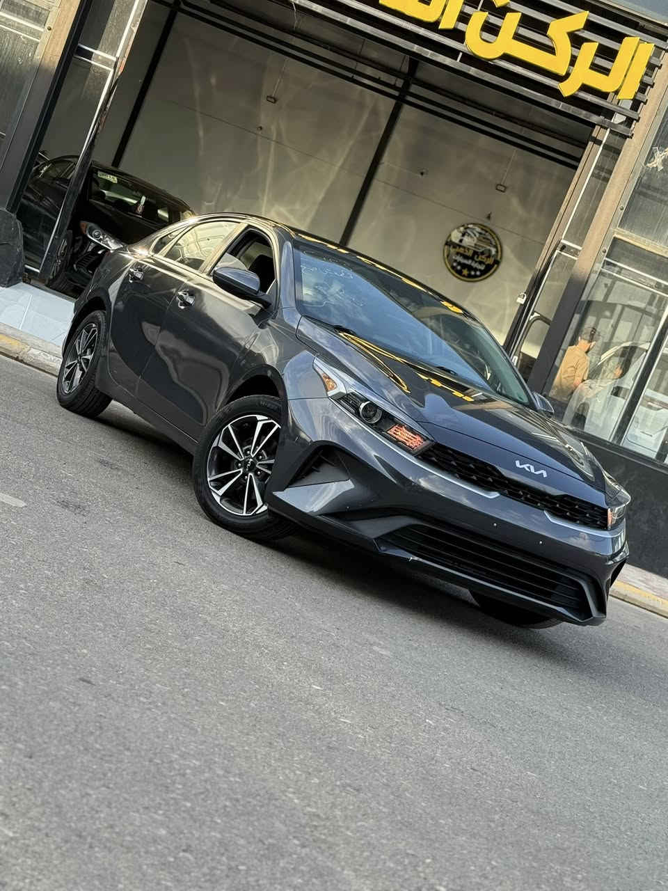 🚗 للبيع: كيا فورتي LXS موديل 2024  135$🔥
📍 مكان السيارة :  موصل مدينه المعارض الجديده 
معرض الركن الذهبي 
📞 للتواصل: واتس اب    ***********
                                              *********** 
🛠️ المحرك: 4 سلندر 2000 دوش المرغوب
السعر بلاااااااش💥🔥😳135$🔥
⚙️ المواصفات:

• شاشة كبيرة وكاميرا
• CarPlay و android
• تحكمات ستيرن
• أوتو ستوب
• قيادة ذاتية
• تحديد سرعة وتحديد مسار
• رادارات أمامية وجانبية وخلفية
• مثبت سرعة
• مانع انزلاق
• 3 انضمة قيادة

⚠️ أضرار السيارة: 3 قطع جانبيه 
بدووون دواخل 
بدووون ايربك ✅
بجم كبس ✅

📌 تفاصيل إضافية:
• السيارة دخول جديد بدون رقم
• تترقم رقم شمالي (دهوك - أربيل - السليمانية)
• لون السيارة نفطي🩶
• الكير والمحرك بحالة ممتازة – شرط الفحص
• صدر وخلف "بلادي"
• الرادار وحجر البيئة والكزوز  كلها أصلية
• السيارة بحالة ممتازة وبدون مصاريف
السعر 135$🔥
