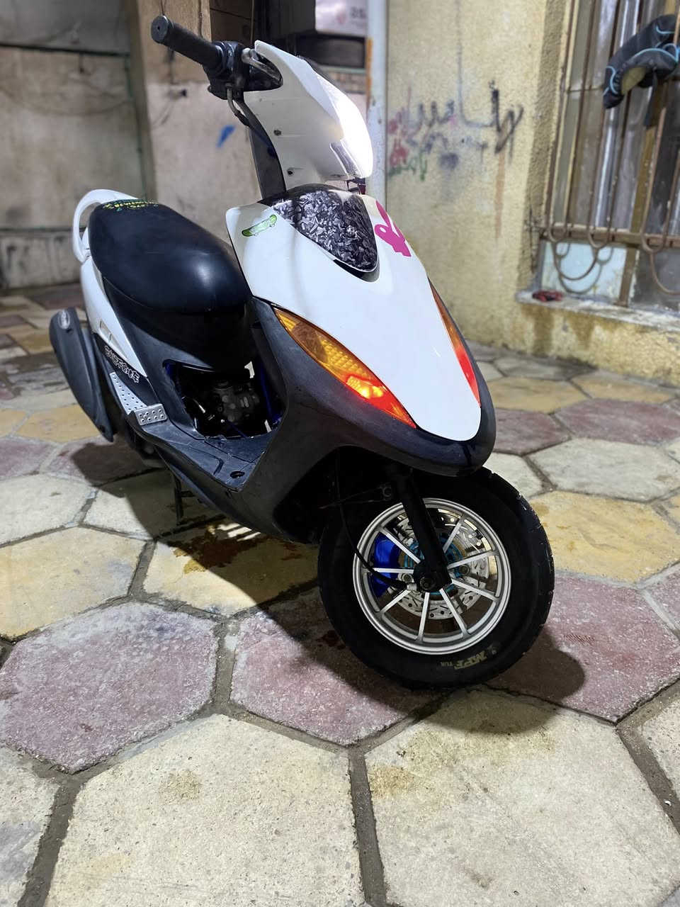 للبيع او مراوس بسكنس جبلي فقط !! بوشة 55 كاور ولفين كبار كابريتر قفاز تزويد شوفة عينك شاصي مصبوغ سمائي كهربائيات شغالة شلعة ومعدل حلوة الدراجة موقعي البصرة الجبيلة السعر خاص ***********
