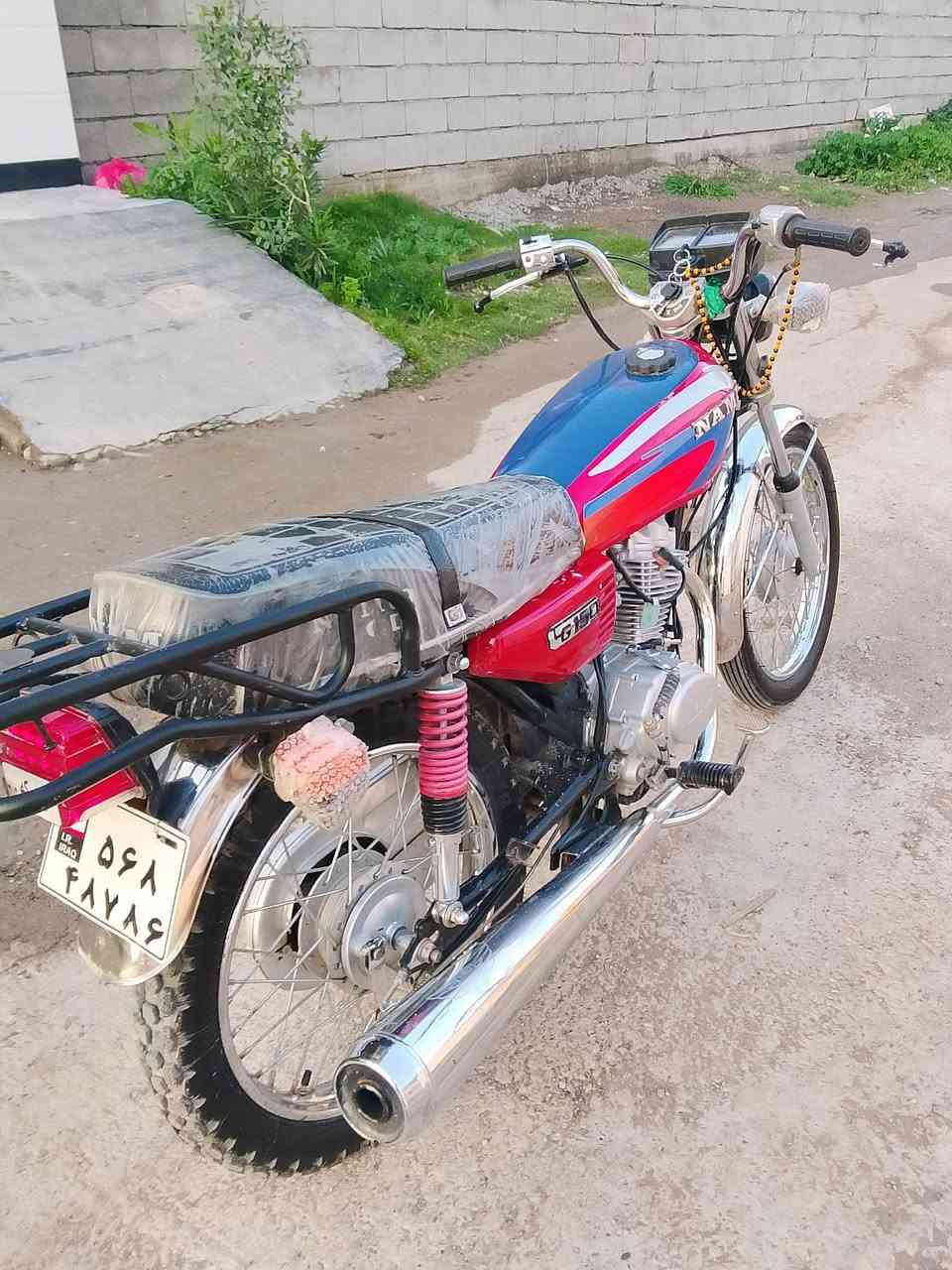 السلام عليكم نامه امتياز موديل 25 دراجه نضيفه ورقه وحده بيها للبيع سعر 500 وبيه مجال
رقمي *********** خاص مفتوح
